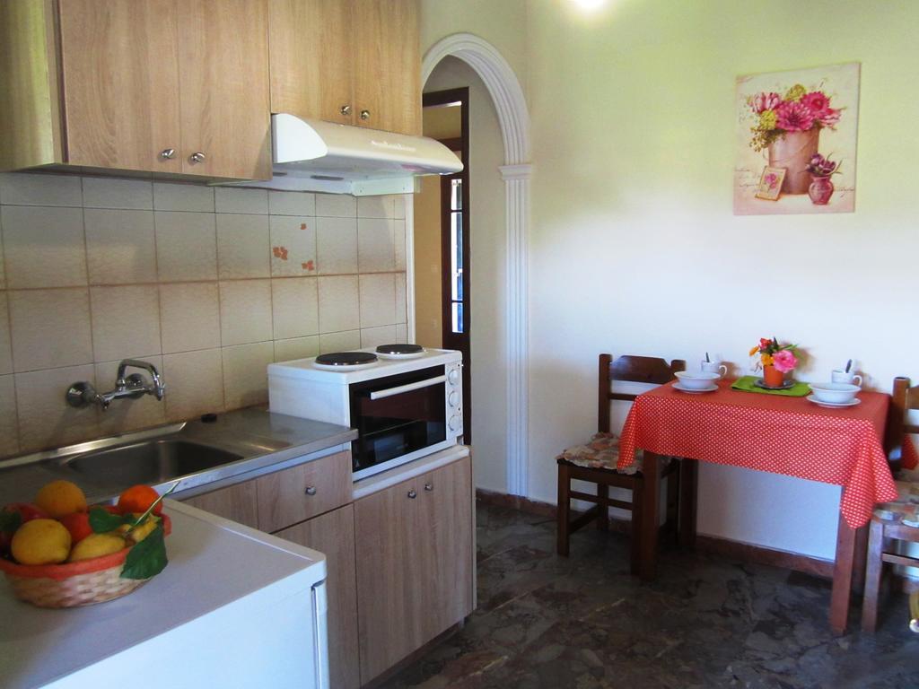 Varvara Studios & Apartments I Peroulades (Corfu) Quarto foto